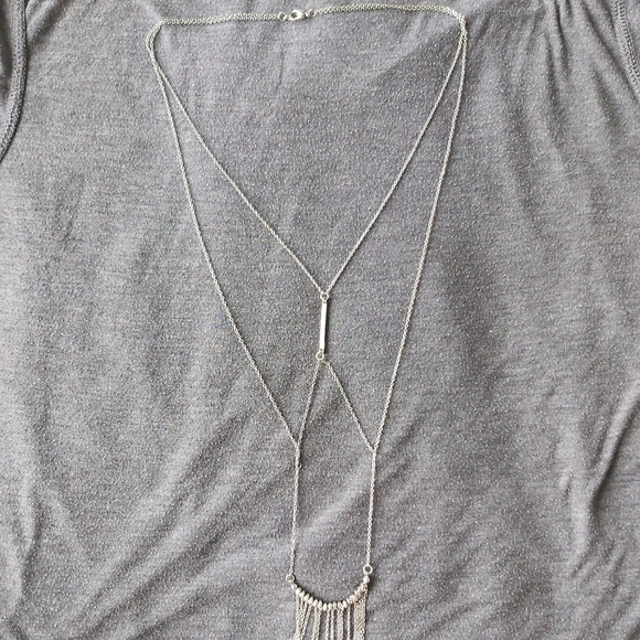 💐$5! Bundles only💐 Long necklace - Picture 2 of 3